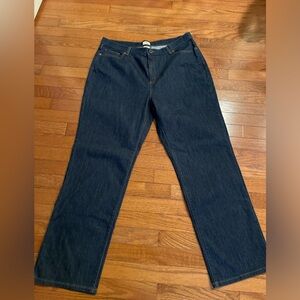 L. L. BEAN Classic Fit Jeans High Rise Woman’s Size 18 FAST SHIPPING